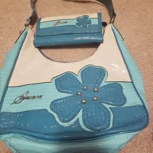 Guess purse and matching wallet